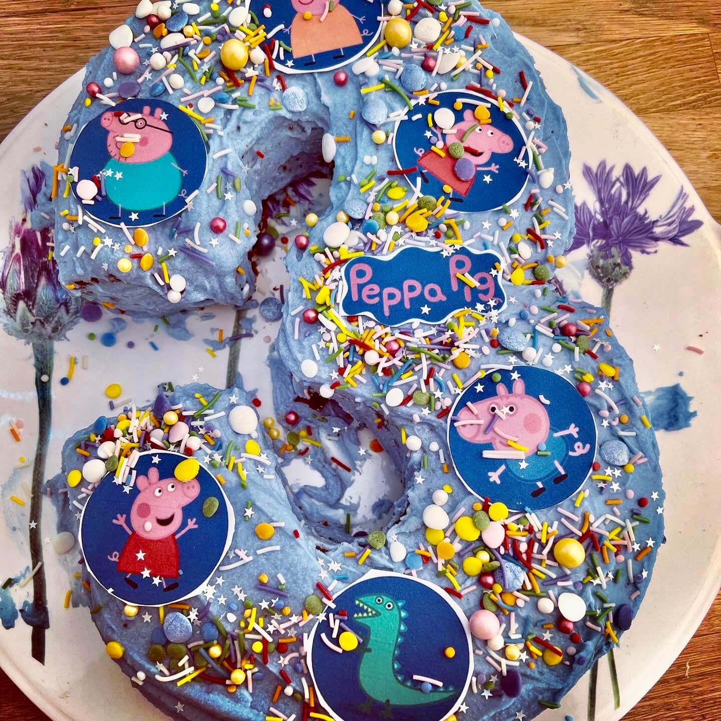 Peppa Pig Number Cake