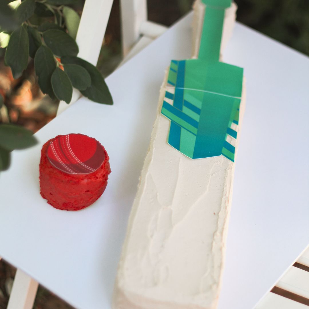 Cricket Bat Cake Kit