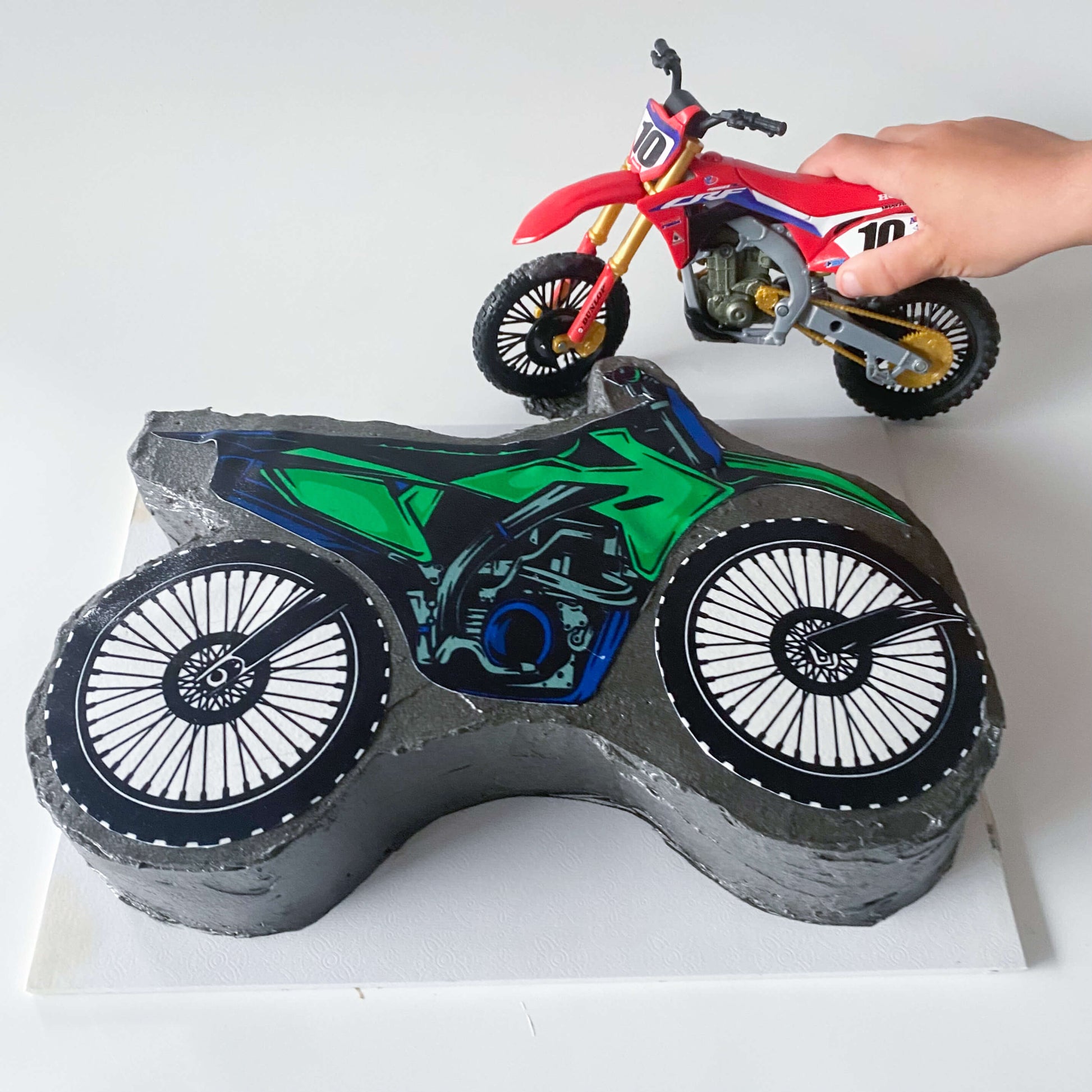 Motorbike Cake Kit