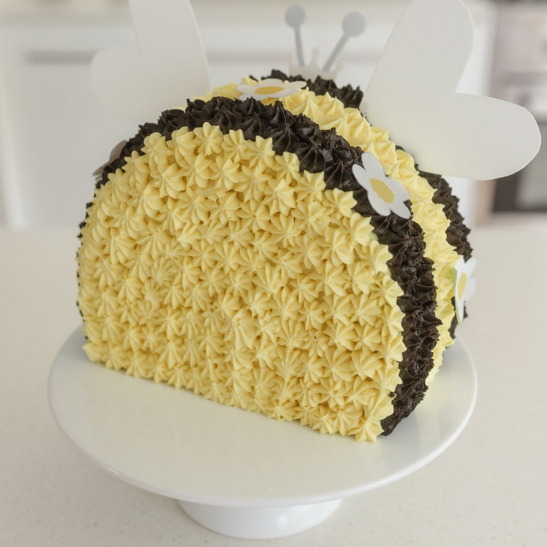 Bee Cake Kit