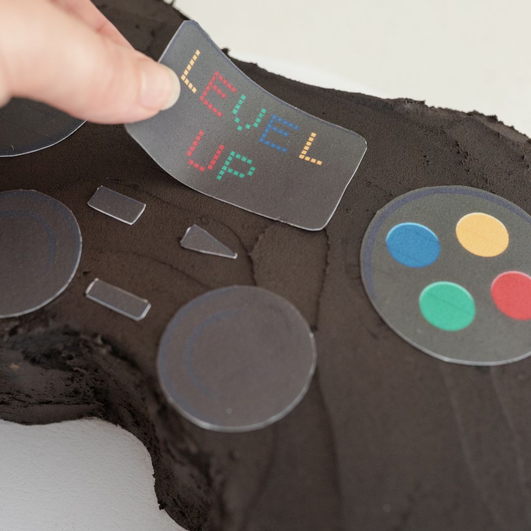 Console Game Control Cake Kit