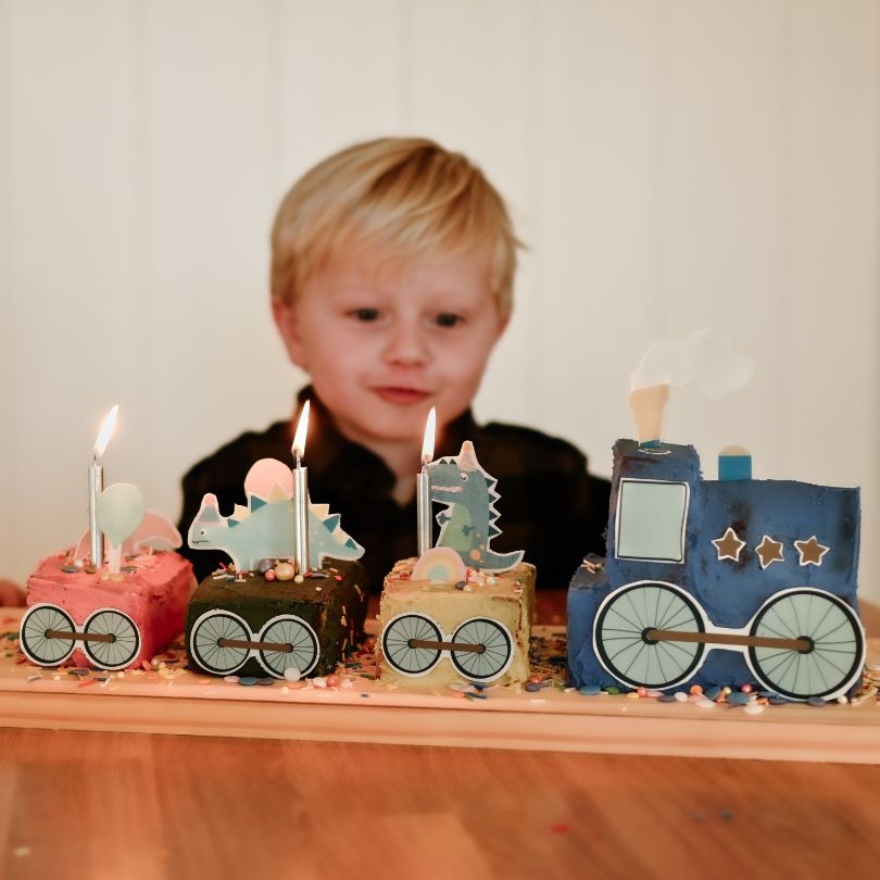 Thomas the Train Cake | Cartoon Cakes | Order Kids Birthday Cake in  Bangalore – Liliyum Patisserie & Cafe