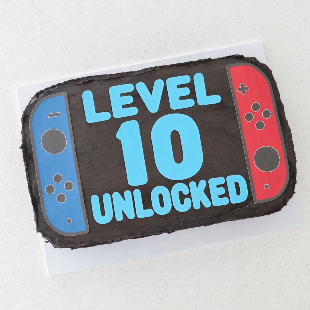 Handheld Game Control Cake Kit