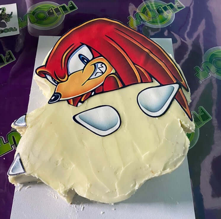 Knuckles Cake Kit