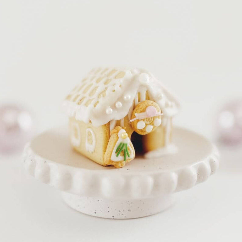 Mini Gingerbread House Cookies