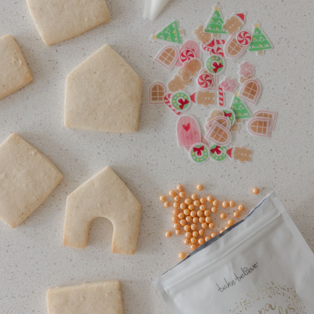 Mini Gingerbread Houses Cookie Kit