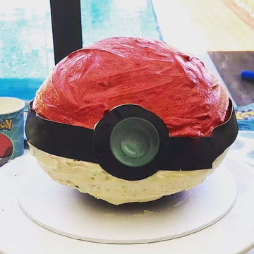 Pokeball Cake Kit