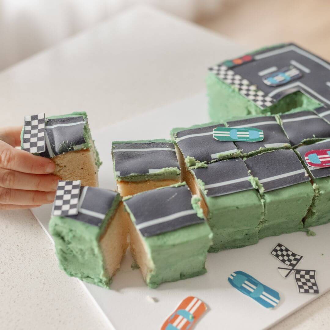 Race Track Cake Kit
