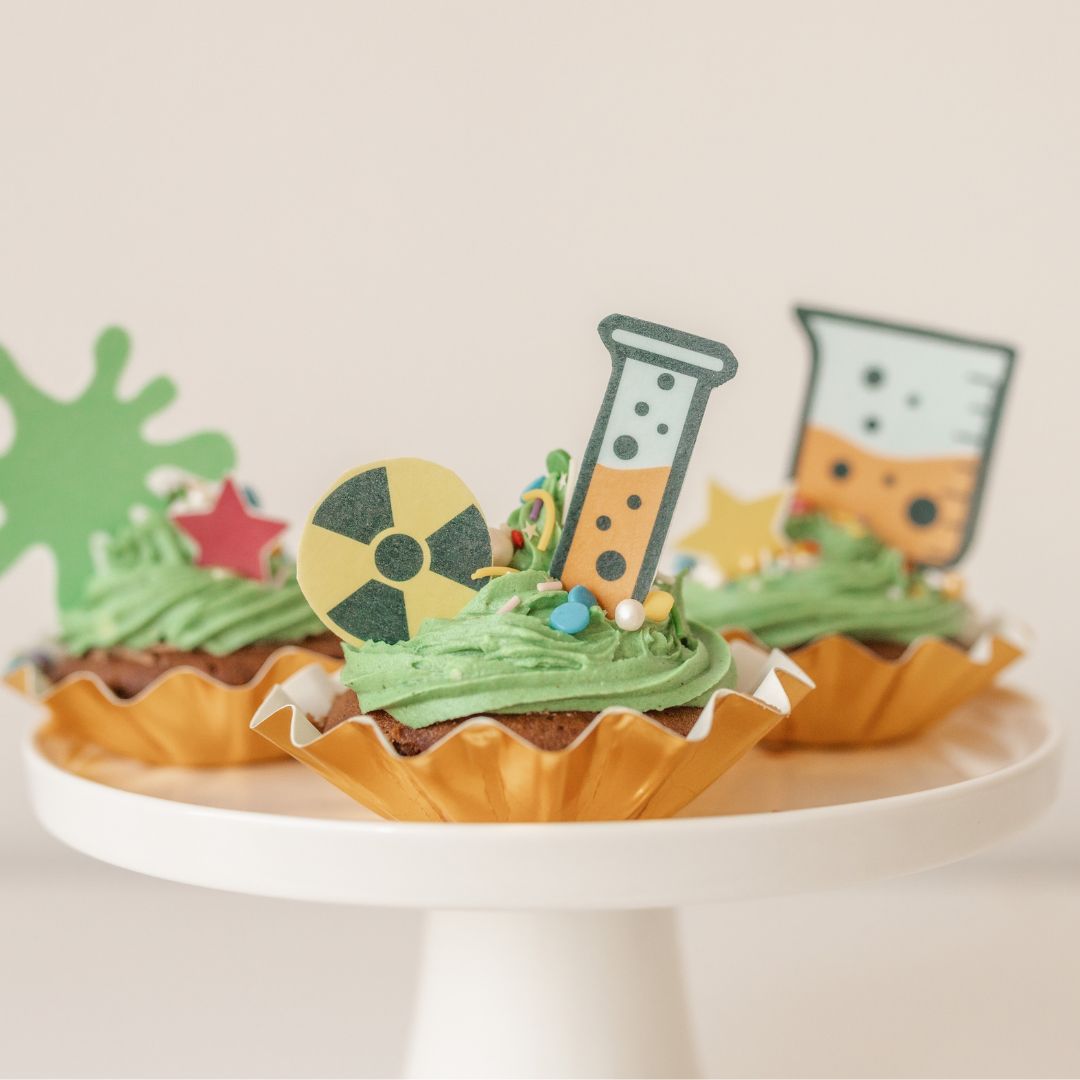 Science Themed Cake With Mad Scientist - NC156 - Amarantos Cakes
