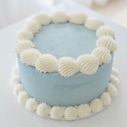 White on Blue Vintage Cake Kit