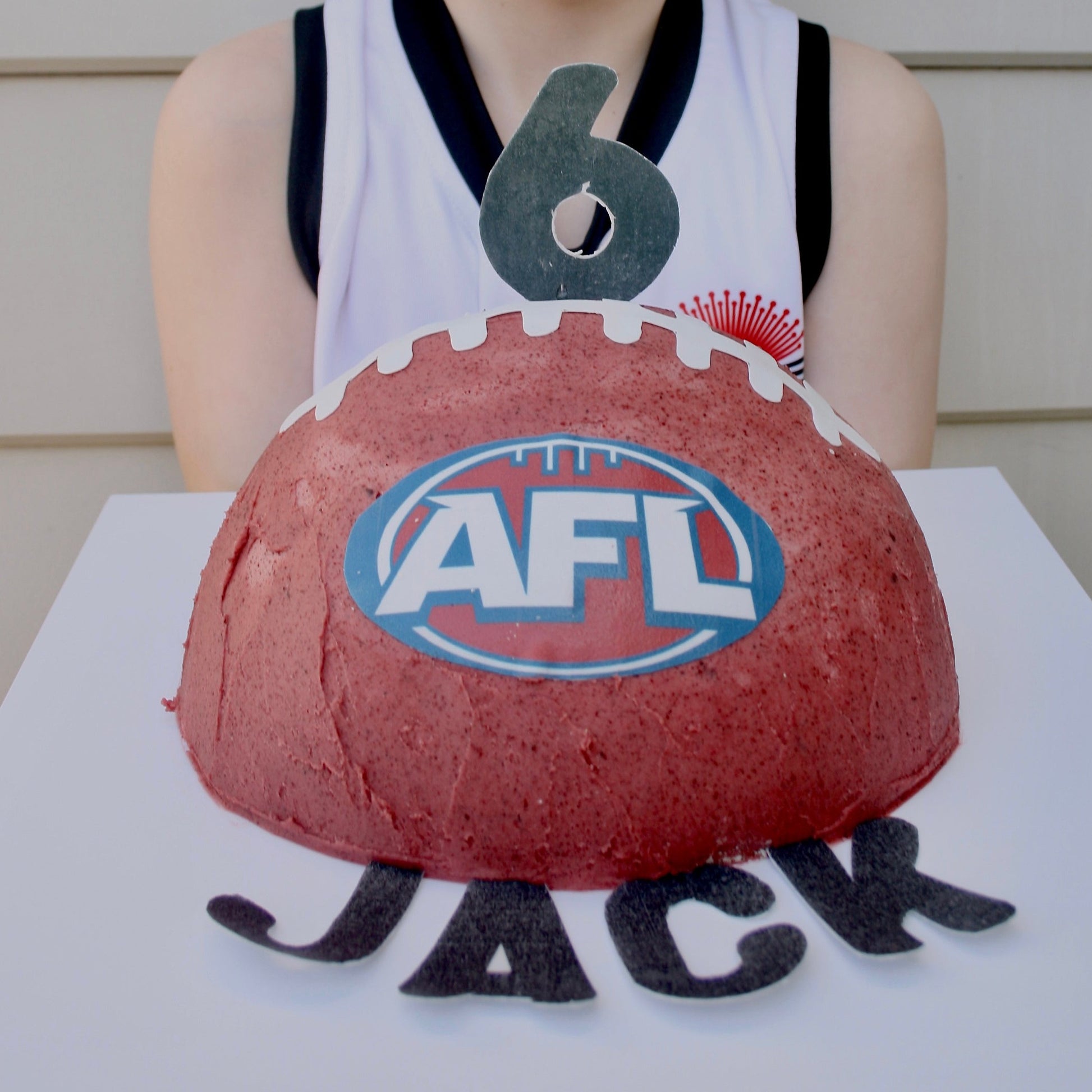 AFL Ball cake kit