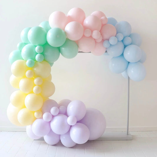 Le Macaron DIY Balloon Garland